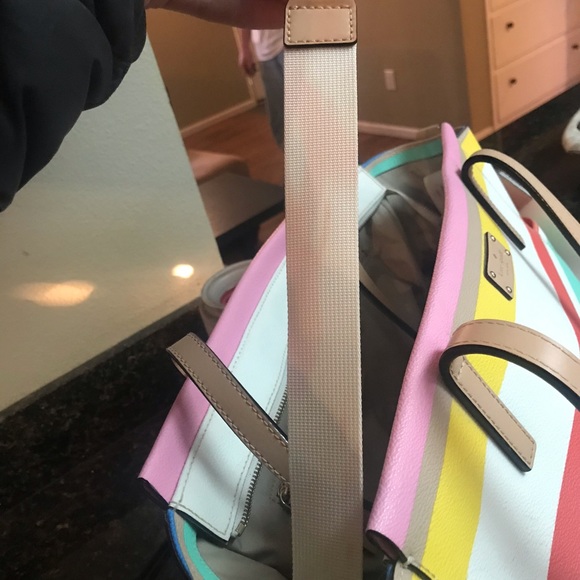 Kate spade tote - Picture 6 of 8